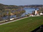 Die 185 532 mit einem KLV-Zug am 07.04.2019 unterwegs bei Hausbach.