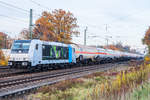 Für HSL unterwegs ist 185 691-3 mit  Black out  werbung am 22.11.2019 in Gütersloh
