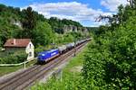 185 419 mit einem Kesselzug am 27.05.2020 bei Hagenacker.