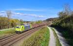 119 007 (185 626) mit einem Güterzug am 25.04.2021 bei Seestetten.
