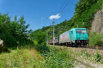 185 608 ATLU/LTE mit einem gemischten Güterzug bei Ingling Richtung Wels, 22.07.2020