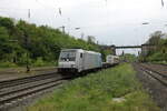 Railpool 185 696-2 zog am 20.05.2023 den D-VTG 37 80 9399 001-8 Uarrss zusammen mit dem VTG 51 80 8969 001-1 D(Ausst) in Eichenberg Richtung Göttingen.