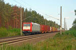 185 507 der ATLU führte am 05.10.23 einen Emons-Containerzug durch Marxdorf Richtung Zeithain.