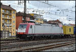 Beacon Rail Capital Europe 185 591-5 mit einem Containerzug am 01.04.2026 in Würzburg Hbf.