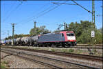 Mannheim - Friedrichsfeld am 23.09.2026: BRLL 185591-5 verl��t Mannheim mit einem Kesselwagen Zug um 11.47 Uhr in Richtung Weinheim.