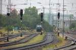 Stilleben zur besten  BROTZEIT ... kurz nach neun dst 185 574-1  RTS Rail Traction  in der Vorhaltegruppe des Bahnhofes Basel-Bad vor sich hin. (August 2008).