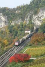 cross rail 185 582-3 auf dem Weg in die Schweiz am 12.10.2008 bei Istein. 