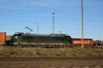 Von wo dieser Containerzug nur kam? lief am 18.03.09 in Regensburg-Ost mit dem von einem Fuballfan gekennzeichnetem  Ergebnis  ein.