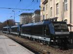 185 553-5, 185 552-4 und 185 554-3 der Mitsui Rail Capital Europe B.V. (MRCE) auf Mnchen Hauptbahnhof am 4-2-2007.