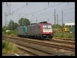 185 593 und 185 550 abgestellt in Krefeld Hbf, 24.6.2010