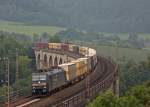 185 566-7 mit dem Warsteinerzug aus Richtung Paderborn kommend Richtung Altenbeken, 13.8.10