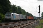 185 680-5 mit einem Containerzug gen Norden bei der Durchfahrt Langwedel 17.8.10