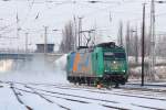 R4C 185 541 auf dem Rckweg von Stendell in Richtung Berlin. Angermnde 03.12.2010