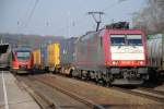 185 601-2 Crossrail mit Containerzug in Kln West am 04.03.2011