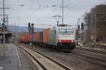 185 639-2 mit Containerzug am 15.01.2011 durch Kreiensen