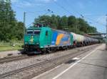 Die 185 541 von R4C mit einem Umleiterzug in Donaueschingen am 23/08/11.