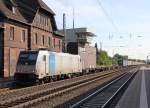 185 716-8 mit Containerzug in Fahrtrichtung Sden. Aufgenommen am 26.05.2012 in Eichenberg.