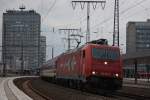 HGK 2052/185 584 am 20.5.12 mit einem Sonderzug bei der Abfahrt in Essen Hbf.