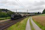 185 572 mit einem Getreidezug am 14.07.2012 unterwegs bei Ingling.