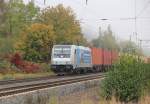 185 675-6 mit Containerzug in Fahrtrichtung Sden. Aufgenommen am 11.10.2012 beim B Eltmannshausen/Oberhone.