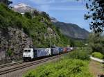 Die 185 661 und die 185 663 mit einem KLV-Zug am 19.05.2012 unterwegs bei Jenbach.