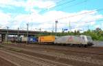 185 538-6 mit einem KLV in HH-Harburg, aufgenommen am 31.7.13.