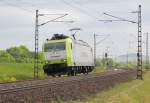 185 542-8 von Captrain als Tfzf in Fahrtrichtung Norden. Aufgenommen am 23.05.2013 bei Harrbach.