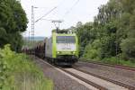 Captrain 185-CL 005 mit Getreidezug in Fahrtrichtung Sden. Aufgenommen am 15.06.2013 in Wehretal-Reichensachsen. Gru zurck an den Tf! ;)