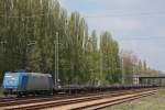 CFL Cargo 185 520-4 am 28.4.13 mit einem Stahlzug in Niederdollendorf.