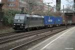 185 570-9 zog am 27.12.13 einen intermodal durch hh-harburg