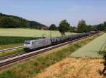 Die 185 537 mit einem Autozug am 19.06.2014 unterwegs bei Einöd.