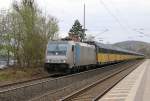 185 672-3 mit geschlossenen ARS-Autotransportwagen in Fahrtrichtung Norden. Aufgenommen am 03.04.2014 in Wehretal-Reichensachsen.