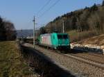 Die 185 608 mit einem Kupferzug am 27.02.2015 unterwegs bei Wernstein.