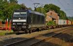 185 567-5 von MRCE ist am 12.08.15 mit einen Containerzug in Vollmerz zu sehen.