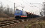 185 409 der Raildox zog am 15.12.15 einen Schwenkdachwagenzug durch Greppin Richtung Dessau.