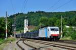 Mit dem Güterverkehr in Richtung Wels sah es am Nachmittag des 12. Juni 2015 in Wernstein eher spärlich aus, wohingegen es in der Gegenrichtung  brummte . Ein halbwegs attraktiver Güterzug ließ sich in Form eines leeren Autotransportzuges blicken - gebildet aus offenen Touax-Wagen und gezogen von der Railpool 185 636, die aktuell für die Rurtalbahn fährt.