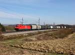 Die 185 298 mit einem Stahlzug am 17.03.2013 unterwegs bei Taufkirchen a.
