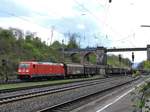 BR 185 mit Güterzug gen Norden durchfahrt Eichenberg am 26.04.2017