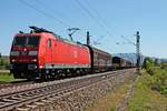 Am 05.05.2016 bespannte 185 085-8 einen gemischten Güterzug (Chiasso - Mannheim Rbf), als sie nördlich von Kenzingen auf der Rheintalbahn gen Offenburg fuhr.