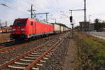 Die 185 296-1 mit einem KLV Zug am 25.03.2017 in Nassenheide