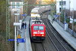 185 237-5 DB  kommt aus Richtung Aachen-West mit einem LKW-Zug aus Zeebrugge-Ramskapelle(B) nach Novara(I) und fährt durch Aachen-Schanz in Richtung