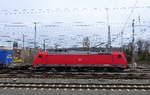 185 347-2 DB fährt mit einem LKW-Zug aus Zeebrugge-Ramskapelle(B) nach Novara(I) bei der Ausfahrt aus Aachen-West und fährt in Richtung
