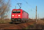 Nachschuss auf 185 220-1 DB als Tfzf, die in Zscherben, Gartenweg, auf der Bahnstrecke Halle–Hann.