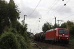Hier ist 185 174 in Solingen mit einem Gemischtem Güterzug.
