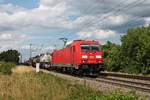 Am 20.07.2017 bespannte 185 361-3 einen gemischten Güterzug von Mannheim Rbf bis an die Schweizer Grenze nach Basel, als sie südlich von Buggingen durchs Rheintal fuhr.