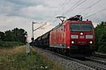 Am Abend des 21.07.2017 fuhr 185 105-4 mit einem gemischten Güterzug (Mannheim Rbf - Chiasso Smistamento), kurz vor einem Regenschauer, bei Buggingen in Richtung Süden.