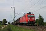 Am 08.06.2018 bespannte 185 141-9 einen gemischten Güterzug (Mannheim Rbf - Chiasso Smistamento), als sie nörldich von Müllheim (Baden) in Richtung Basel fuhr.