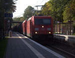 185 221-9 und 185 080-9 beide von DB kommen mit einem Ölzug aus Antwerpen-Petrol(B) nach Basel(CH) und kammen aus Richtung Aachen-West,Aachen-Schanz,Aachen-Hbf,Aachen-Rothe-Erde und fahren durch