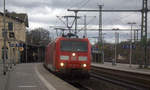 185 166-6 und 185 270-6 beide von DB  kommt aus Richtung Aachen-West,Laurensberg,Richterich,Kohlscheid und fährt durch Herzogenrath als Umleiter mit einem langen Ölzug aus