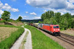185 266 + 242 504 mit einem Güterzug am 21.05.2020 bei Seestetten.